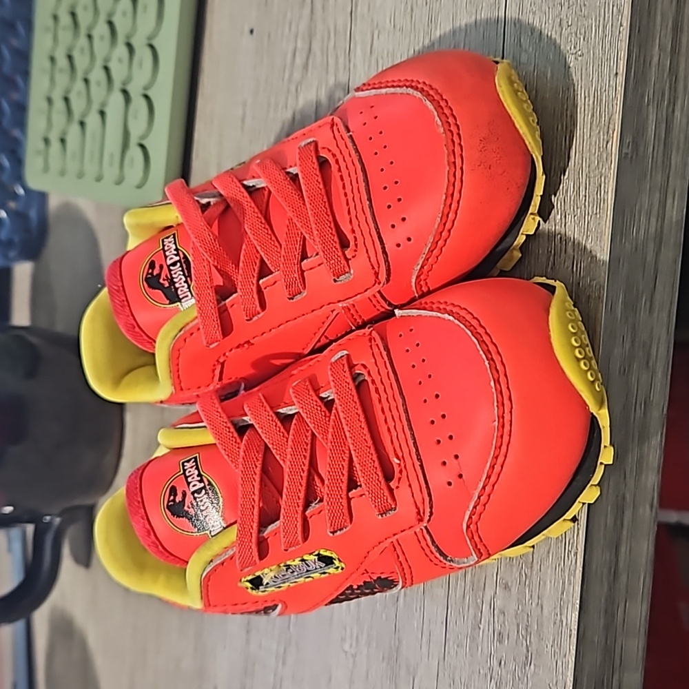 Reebok Jurassic Park Toddler 7.5C